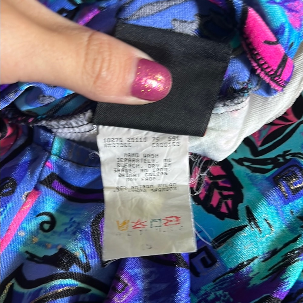 Colorful Patterned Swimsuit - Picture 5 of 5